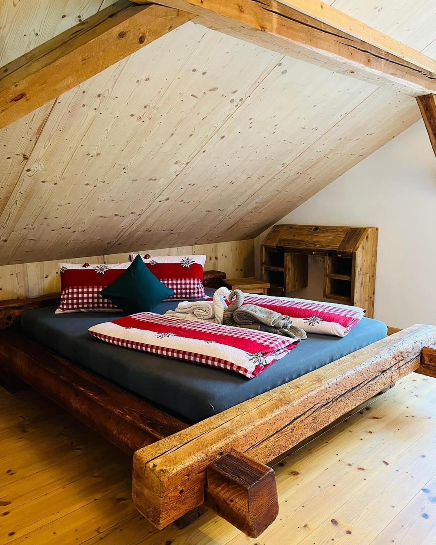 Conny'S B&B Niederweningen Bagian luar foto