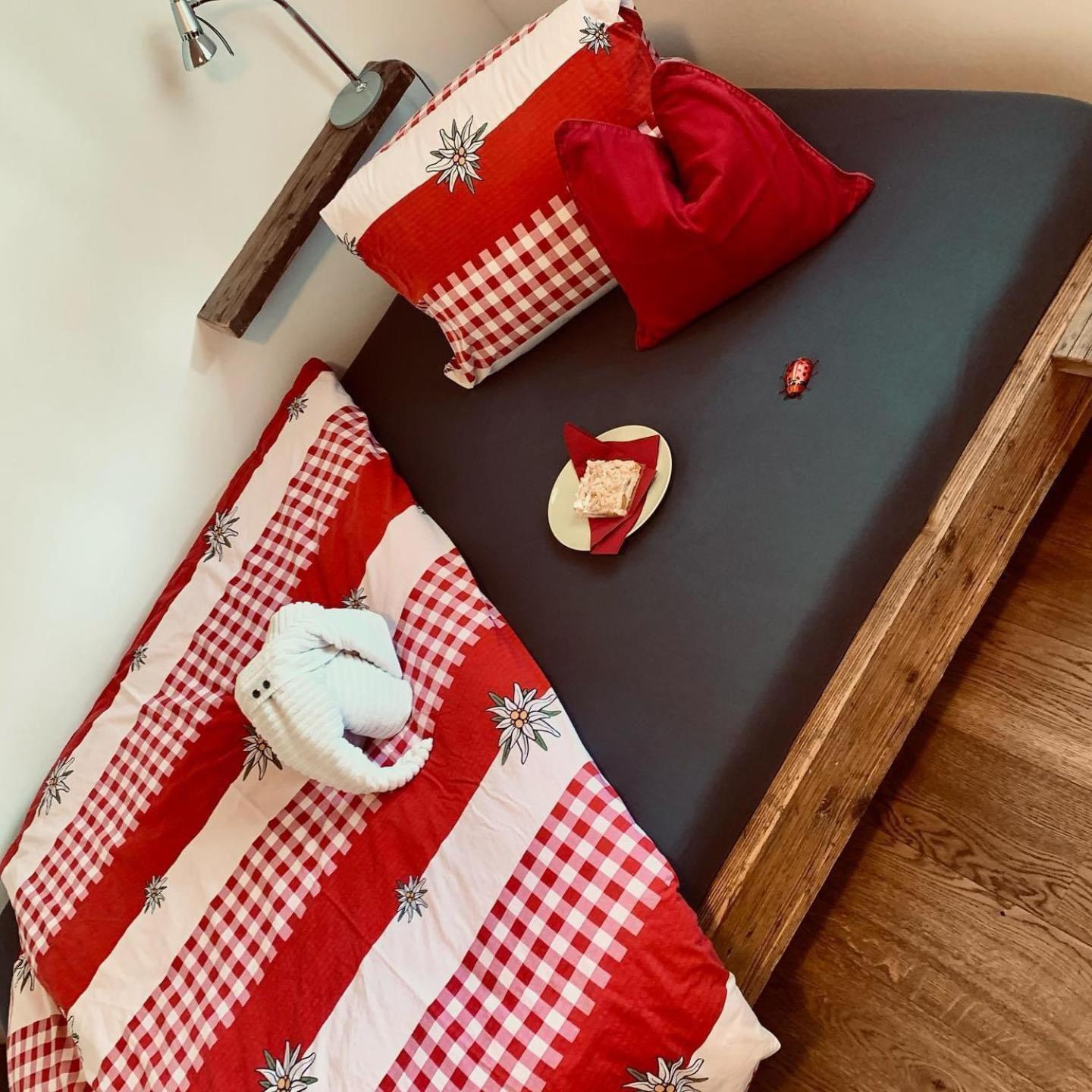 Conny'S B&B Niederweningen Bagian luar foto