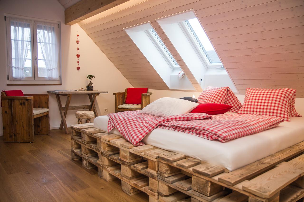 Conny'S B&B Niederweningen Bagian luar foto