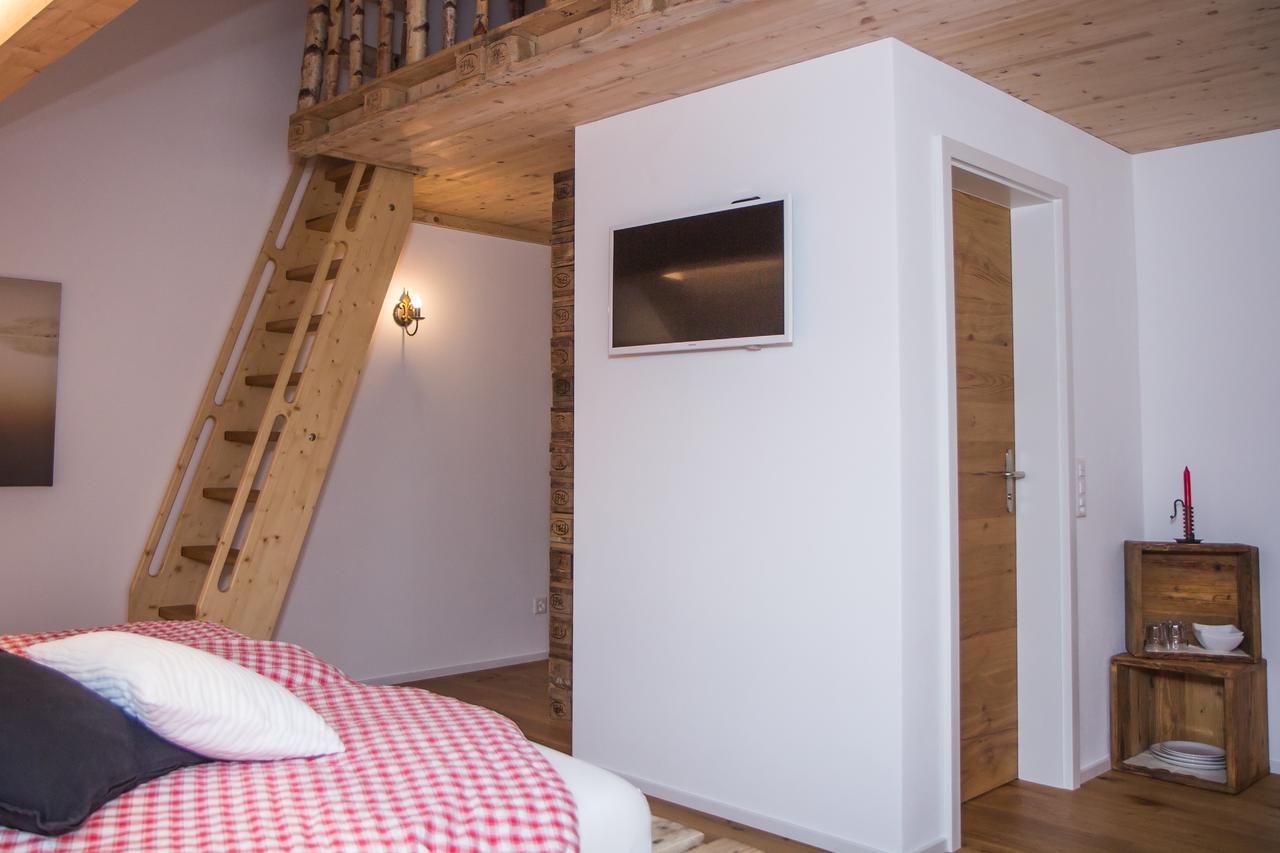 Conny'S B&B Niederweningen Bagian luar foto