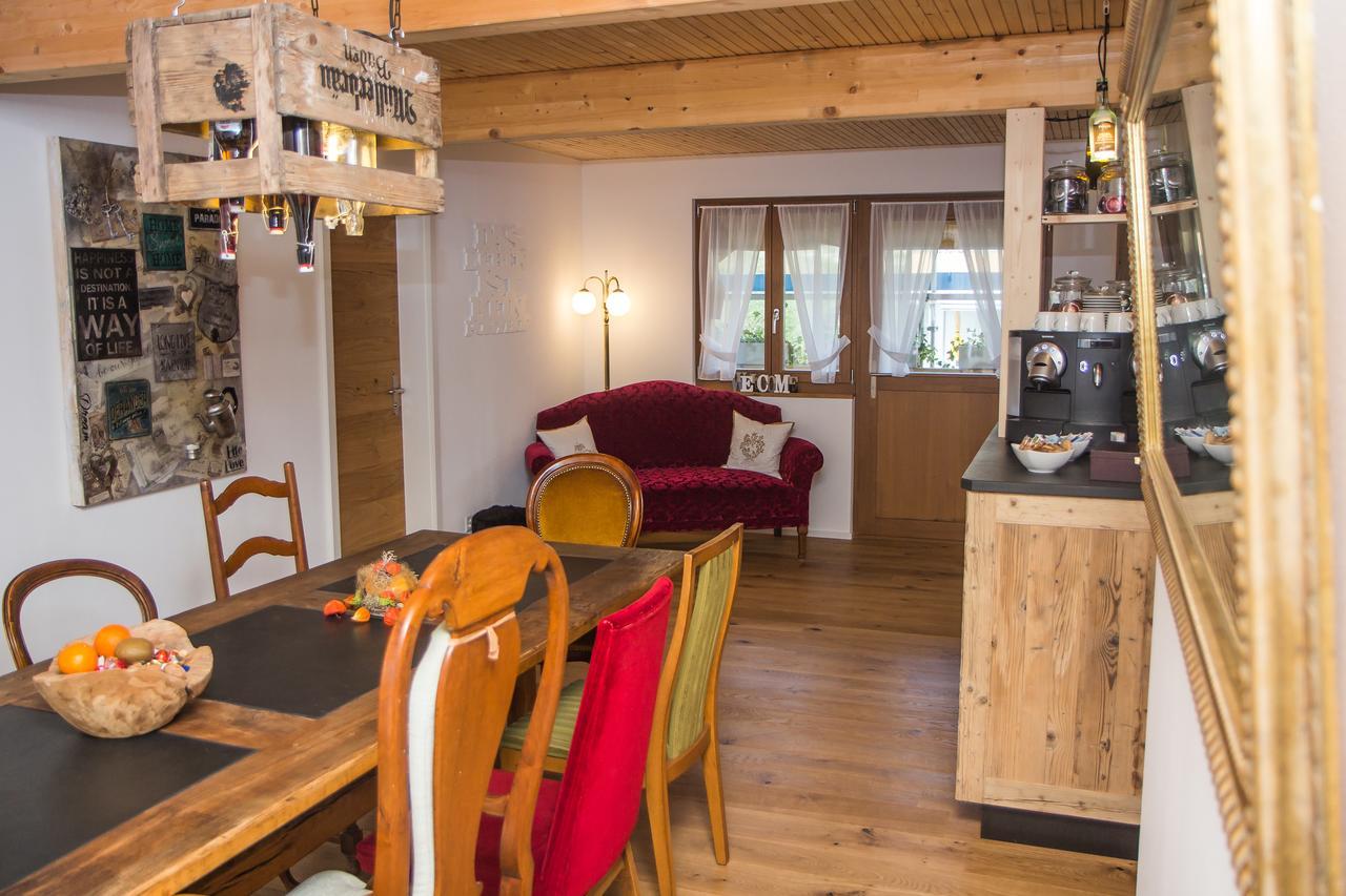Conny'S B&B Niederweningen Bagian luar foto