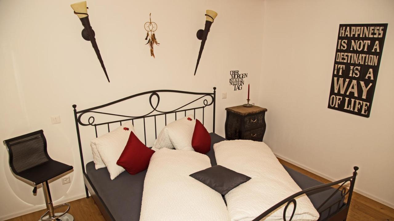 Conny'S B&B Niederweningen Bagian luar foto